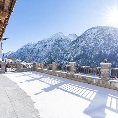 Bergmahd Hotel 3*